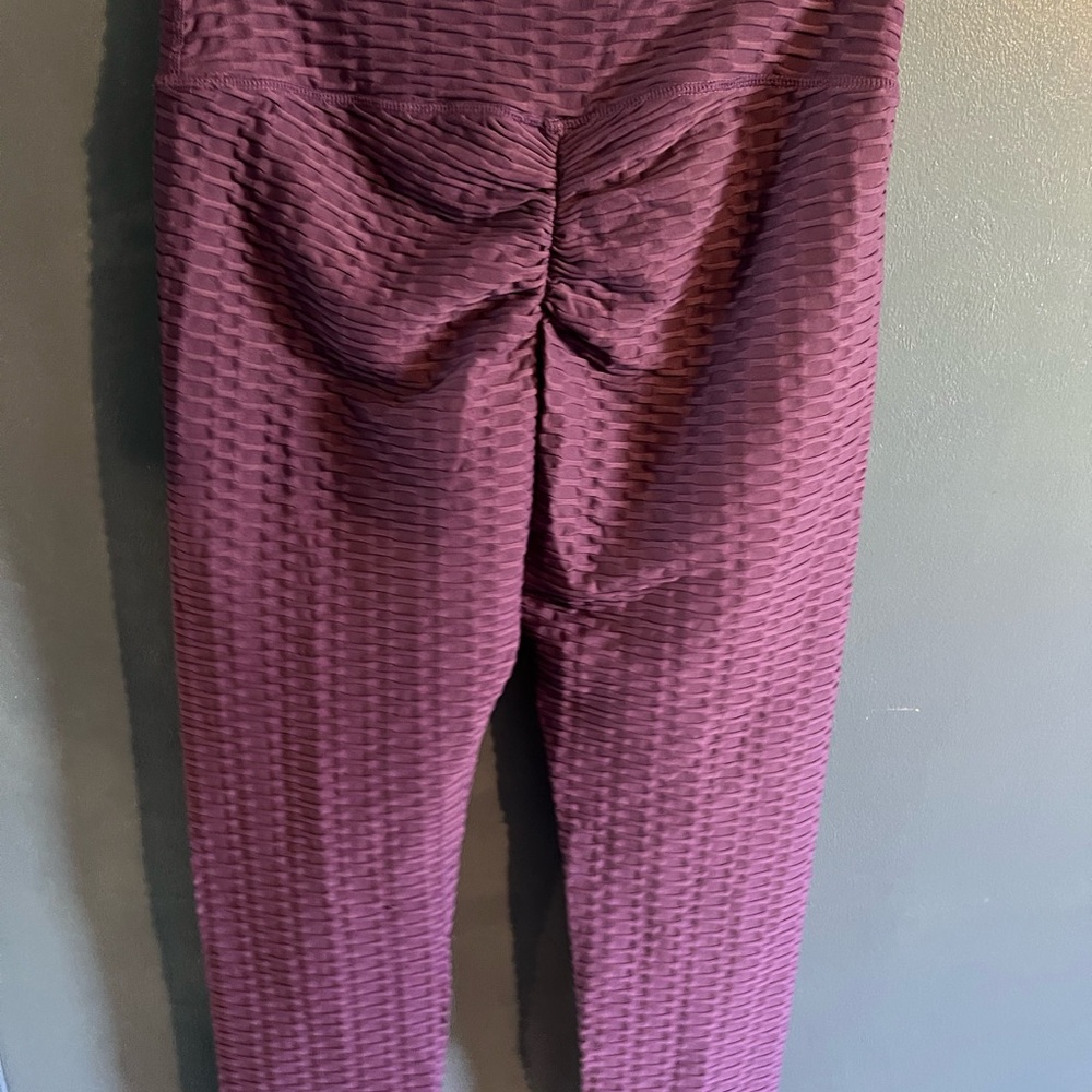 Textured Purple Leggings